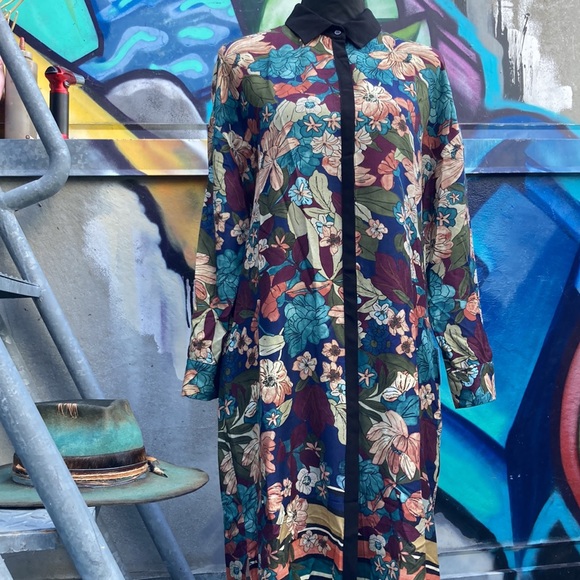 Zara Floral Shirt Dress with Pockets - Picture 11 of 16